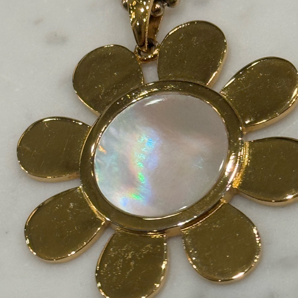 ASHA - Gold Floral Pendant Necklace with Iridescent Mother-of-Pearl Center - Picture 3 of 7